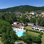 Vvf Les Gorges De L'allier Ferienpark 3*