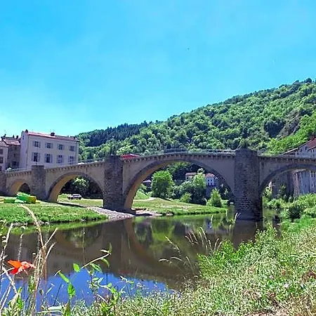 Vvf Les Gorges De L'allier Tatil parkı 3*