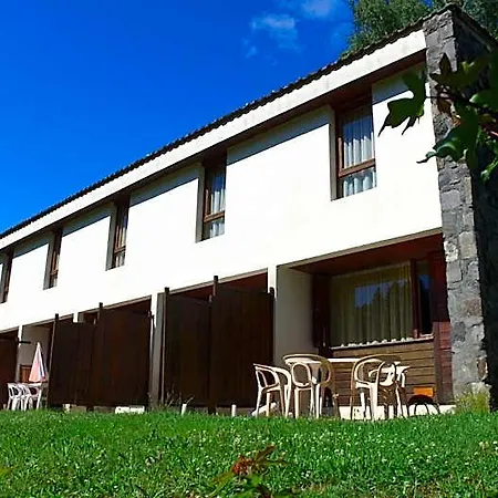 Vvf Les Gorges De L'allier Tatil parkı Lavoûte-Chilhac