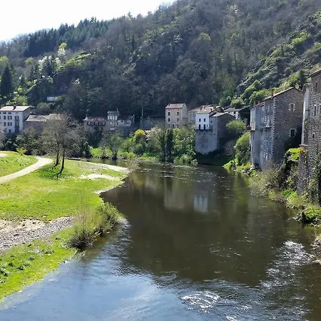 Holiday park Vvf Les Gorges De L'allier 3*