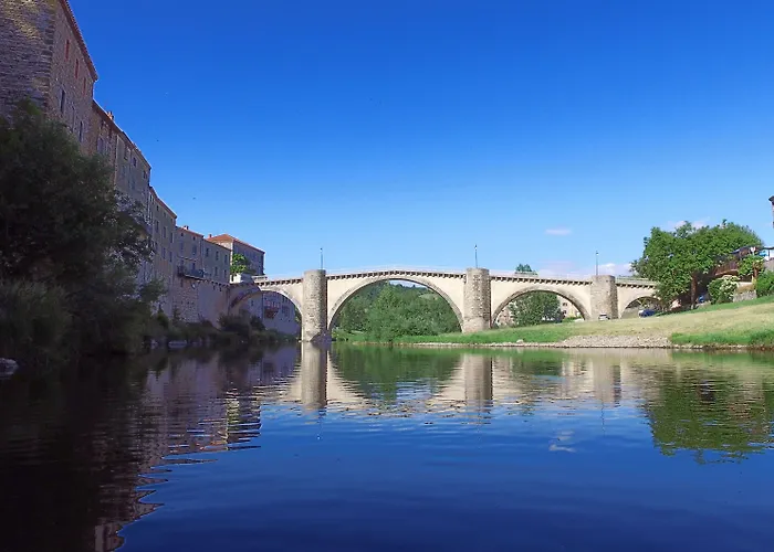 Vvf Villages  Les Gorges De L'allier   Lavoûte-chilhac 3*