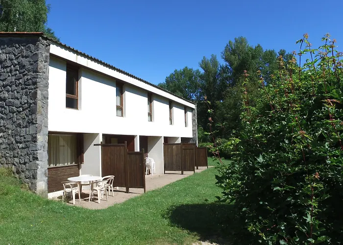 Vvf Villages  Les Gorges De L'allier   Lavoûte-chilhac