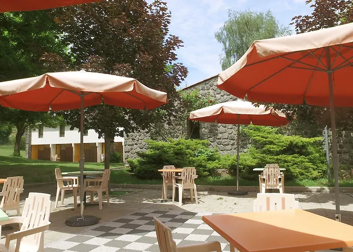 Vvf Villages  Les Gorges De L'allier   Lavoûte-chilhac Village de vacances 3*